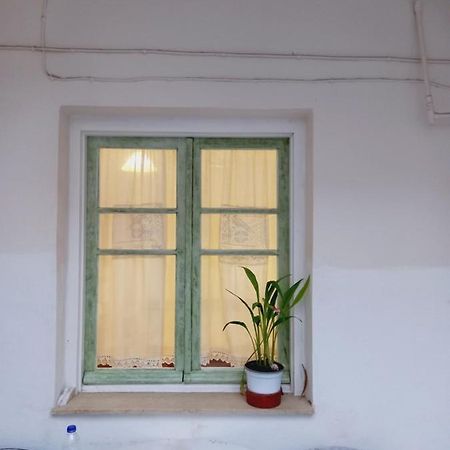 Στην Αυλή Της Ράχης Apartment Kalamata Exterior foto