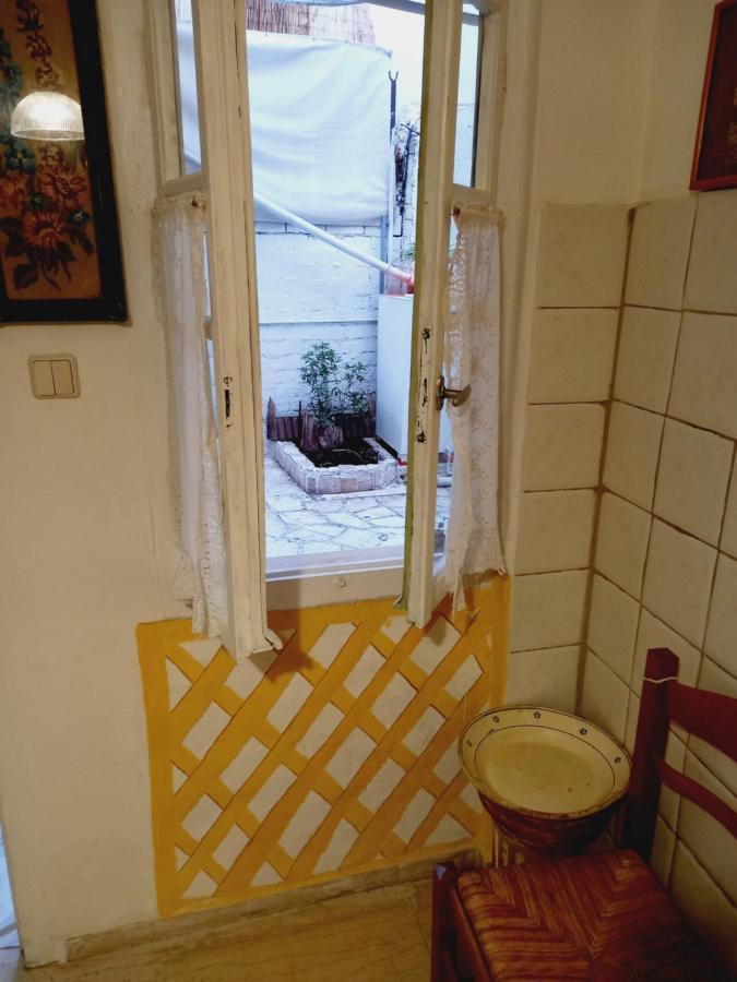 Στην Αυλή Της Ράχης Apartment Kalamata Exterior foto